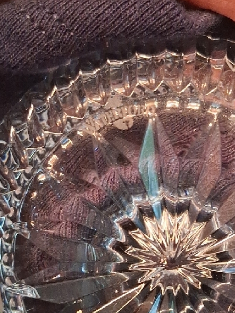 Waterford Clear Crystal Ring Holder with Seahorse Logo Signature - Picture 2 of 4